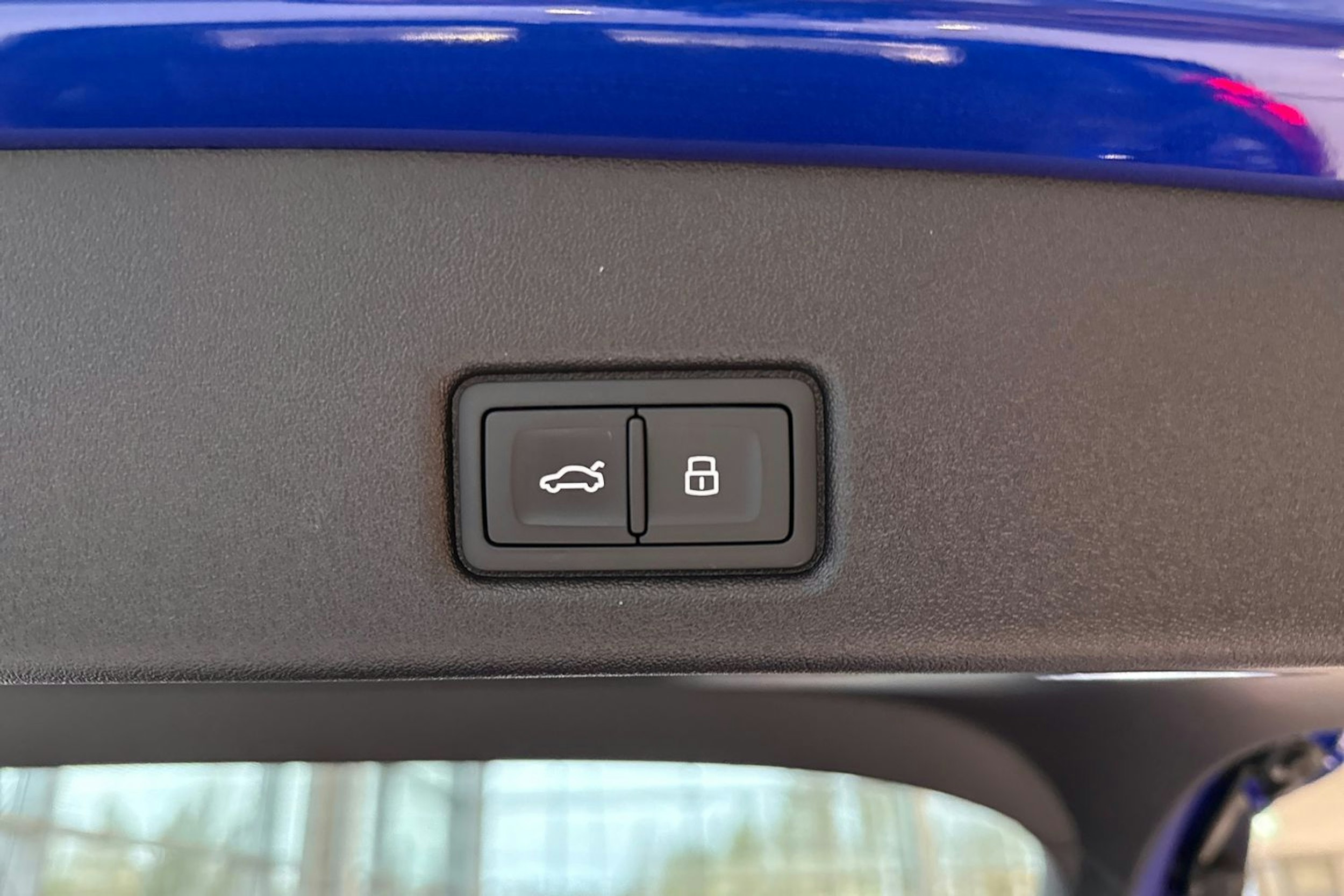 met. sininen Audi Q5 2026 kuva 13.