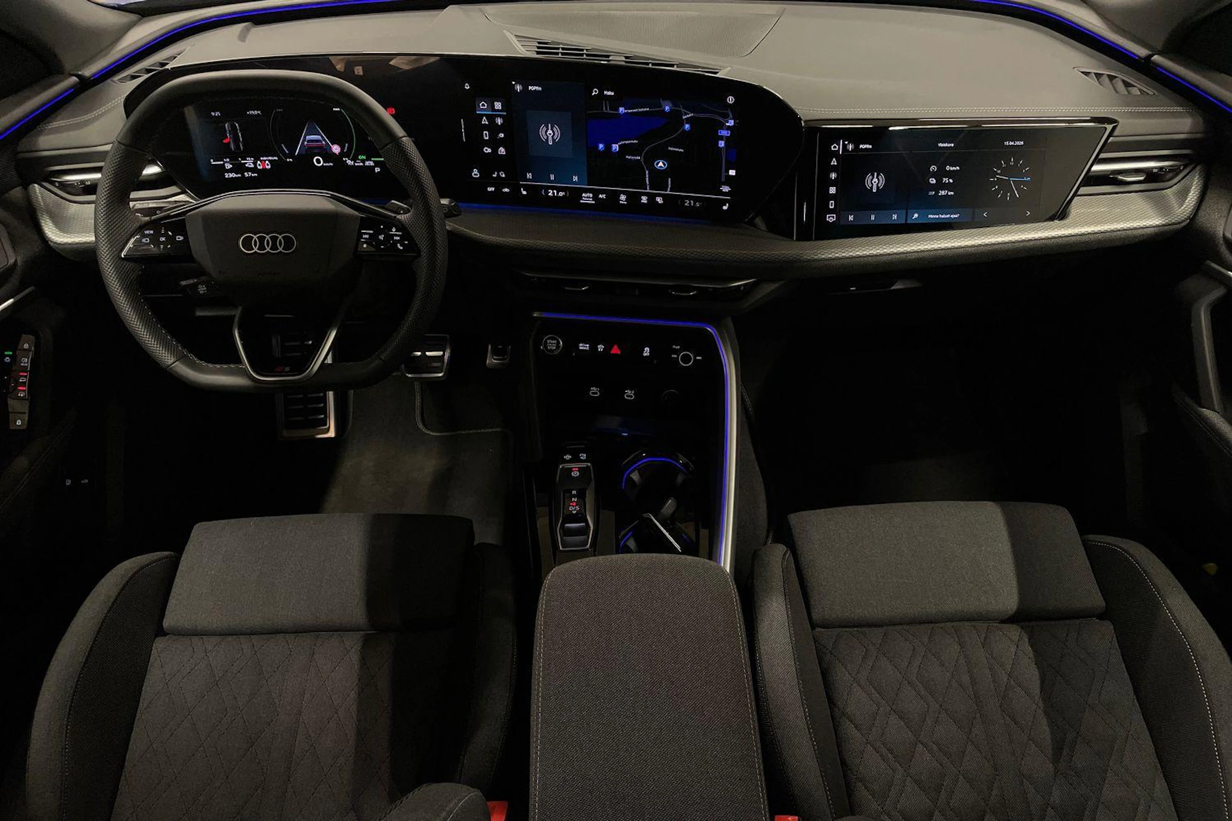 Sininen Audi Q5 2025 kuva 7.