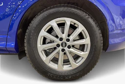 Sininen Audi Q5 2025 kuva 9.