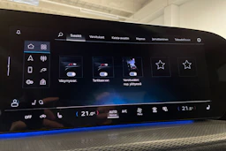 Sininen Audi Q5 2025 kuva 19.