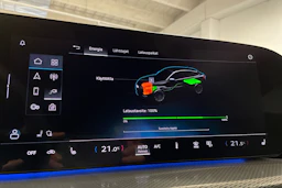 Sininen Audi Q5 2025 kuva 21.