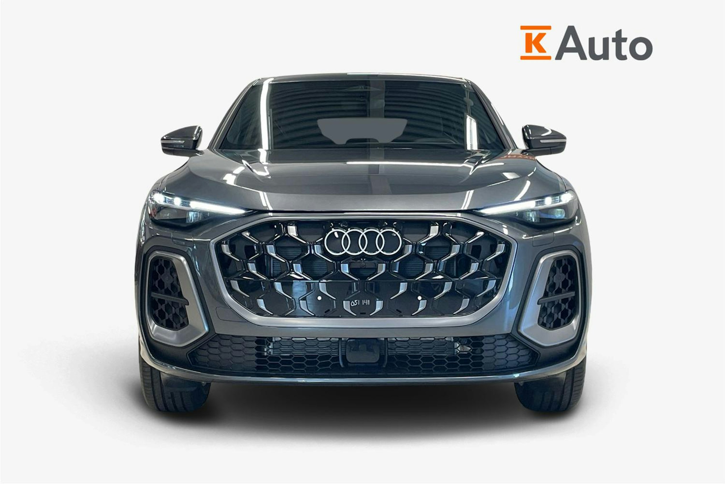 met. harmaa Audi Q5 2025 kuva 4.