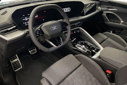 met. harmaa Audi Q5 2025 kuva 6.
