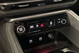 met. harmaa Audi Q5 2025 kuva 19.