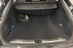 met. harmaa Audi Q5 2025 kuva 22.