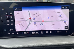 musta Audi Q5 2025 kuva 11.