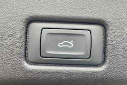 musta Audi Q5 2025 kuva 19.