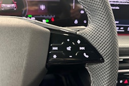 mythos musta Audi Q5 2025 kuva 10.