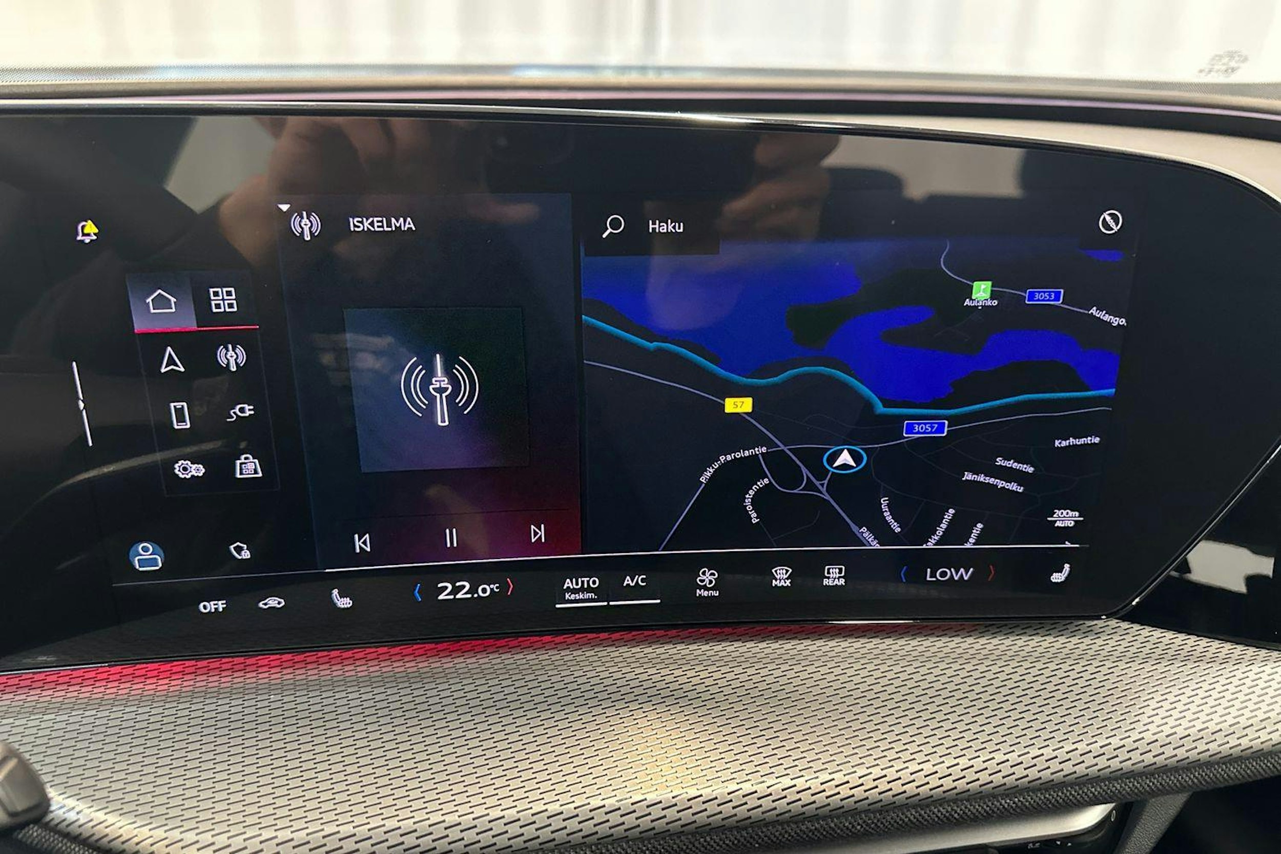 mythos musta Audi Q5 2025 kuva 12.