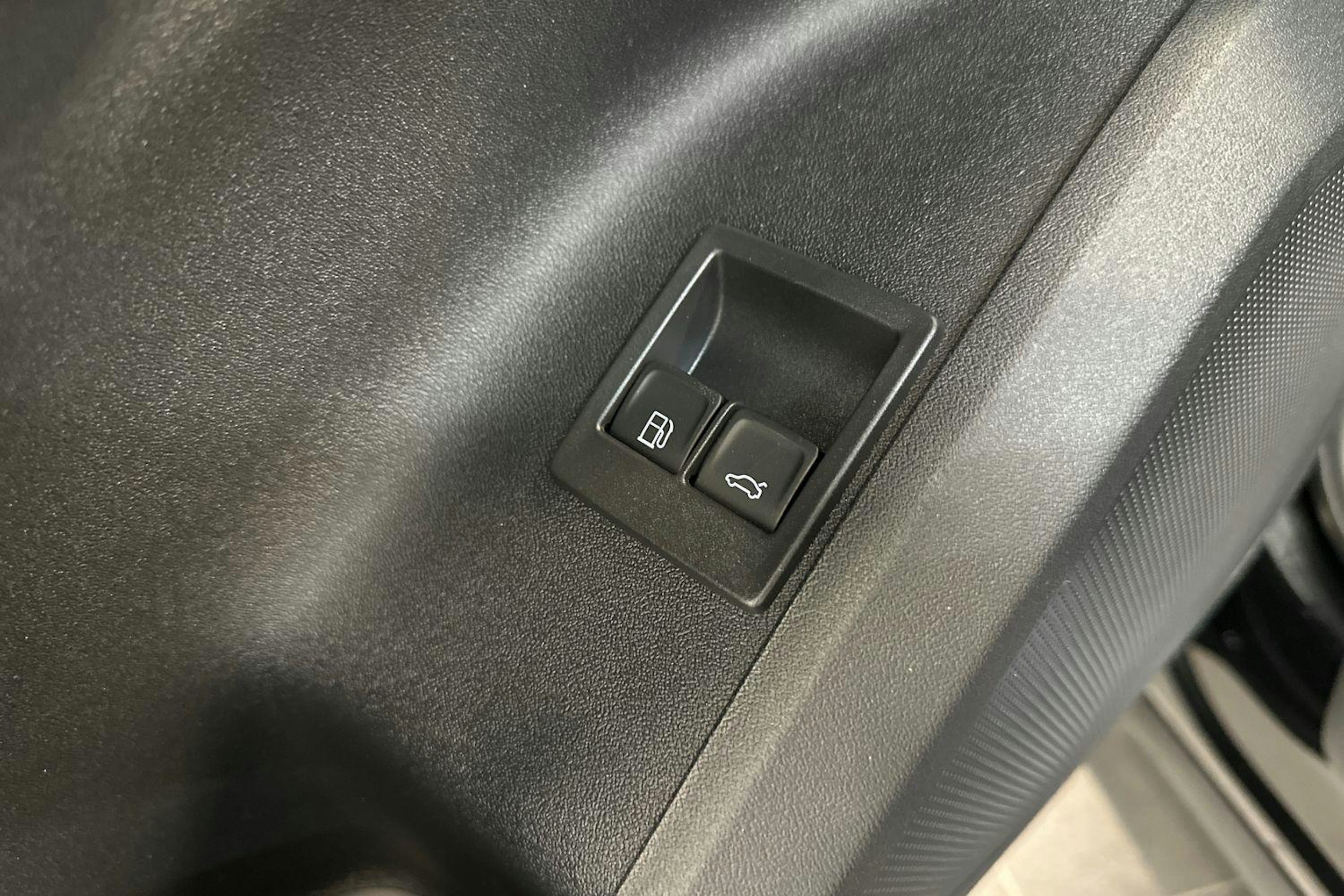 mythos musta Audi Q5 2025 kuva 20.