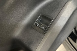 mythos musta Audi Q5 2025 kuva 20.