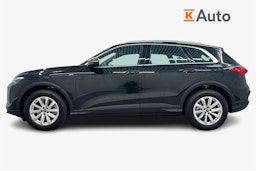 mythos musta Audi Q5 2025 kuva 25.