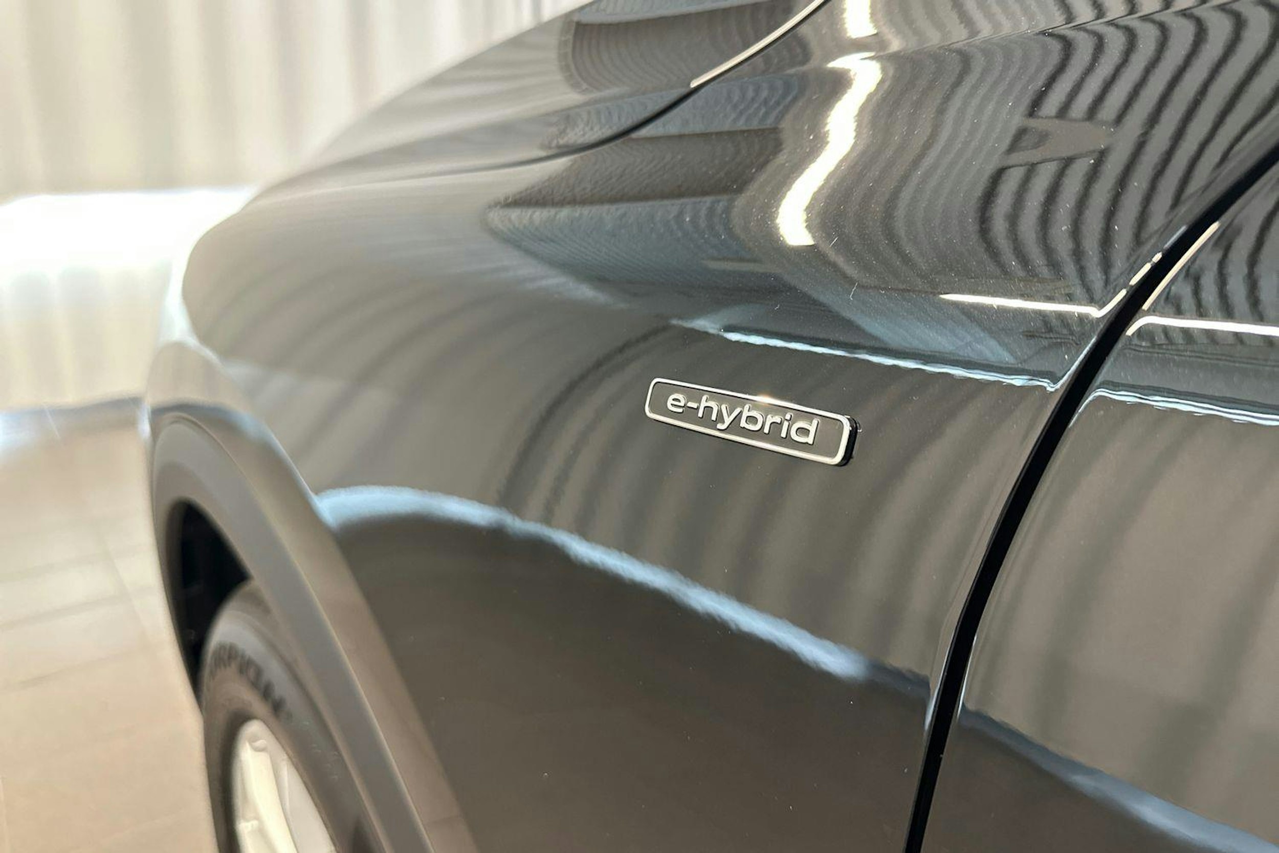 mythos musta Audi Q5 2025 kuva 26.