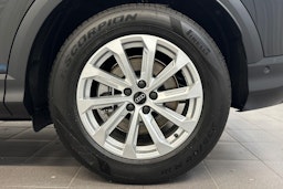 mythos musta Audi Q5 2025 kuva 27.