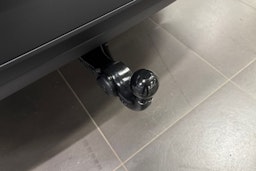 sininen Audi Q5 2025 kuva 12.