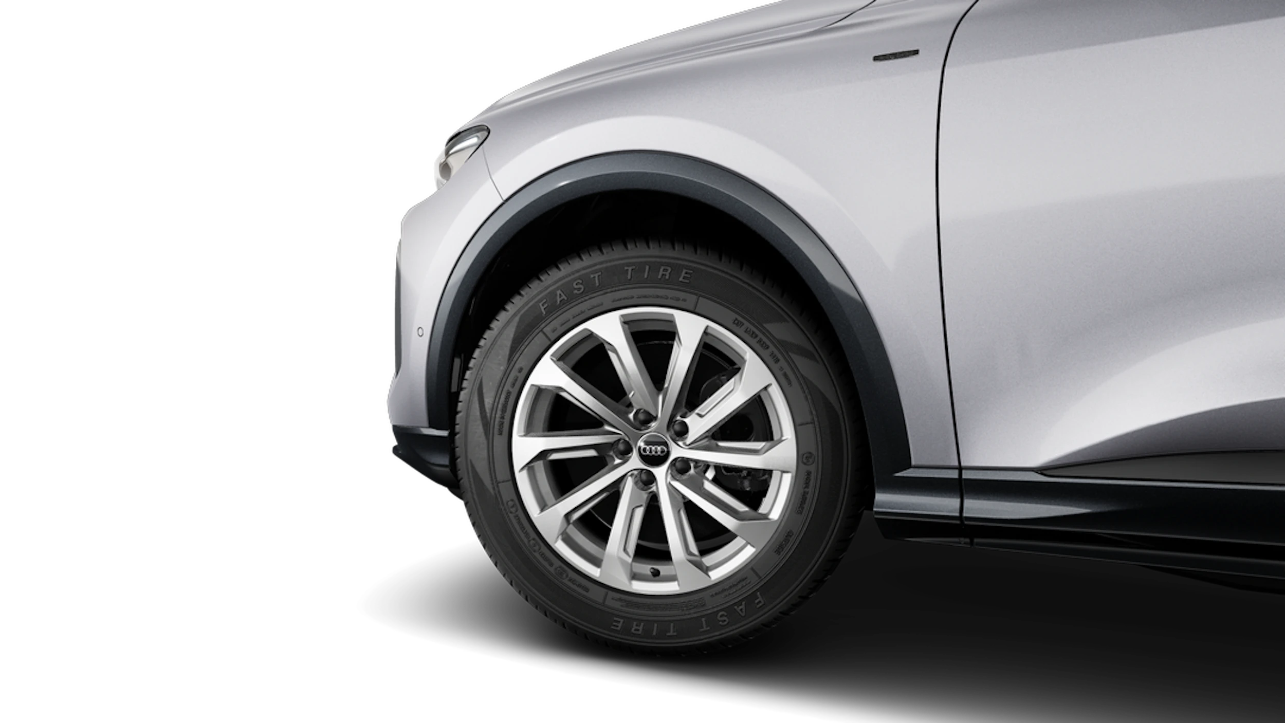 Floret-hopea, metalliväri Audi Q5 2026 kuva 10.