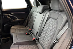 sininen Audi Q5 2026 kuva 8.