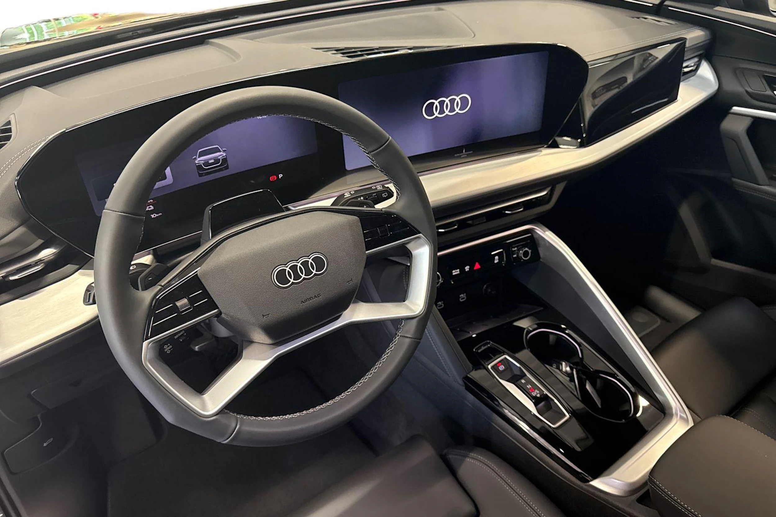 met. musta Audi Q5 2026 kuva 6.