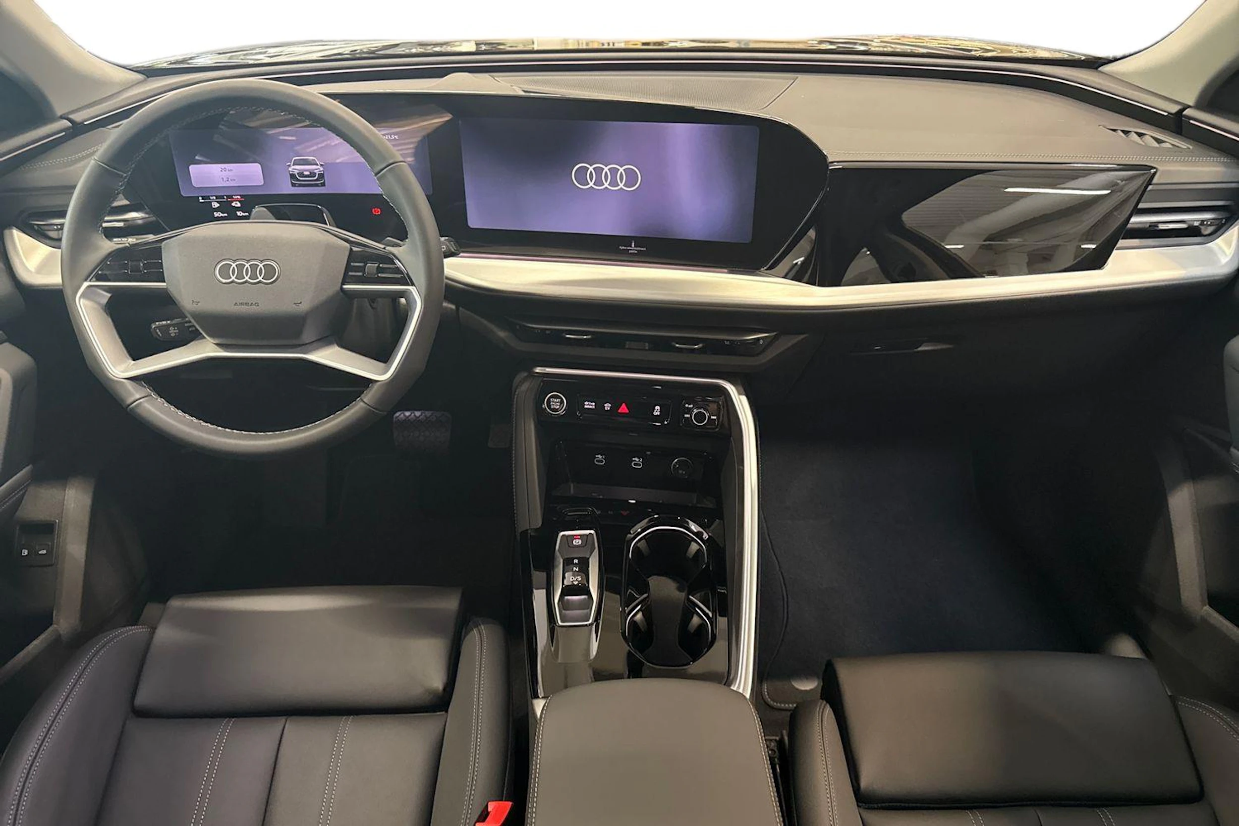 met. musta Audi Q5 2026 kuva 7.
