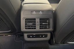 met. musta Audi Q5 2026 kuva 14.