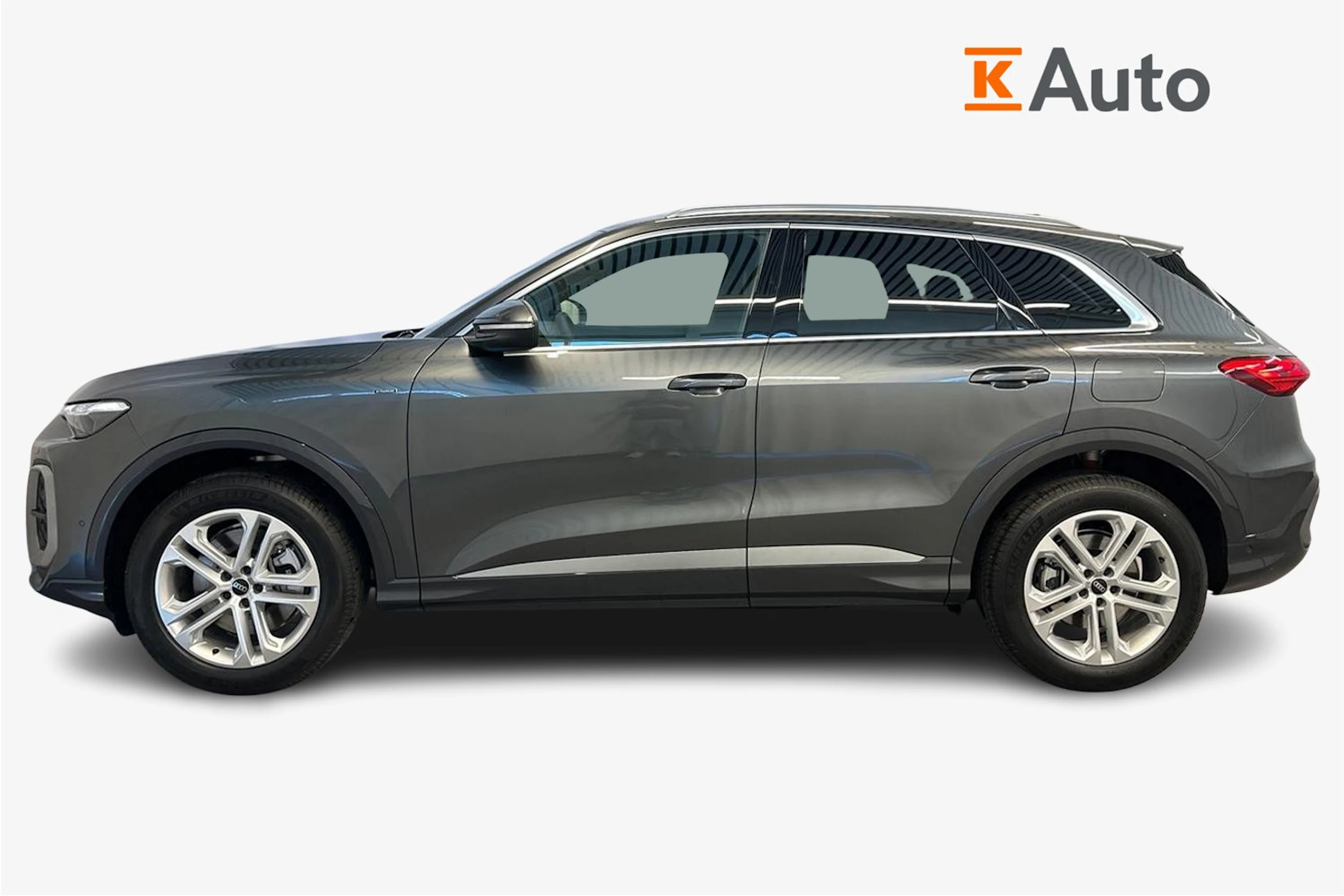 met. harmaa Audi Q5 2026 kuva 5.