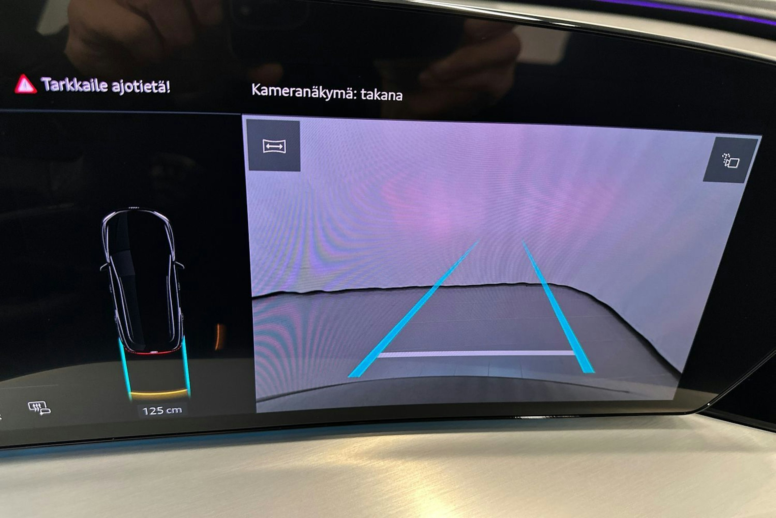 tambora harmaa Audi Q5 2026 kuva 18.