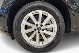 met. musta Audi Q5 2026 kuva 9.