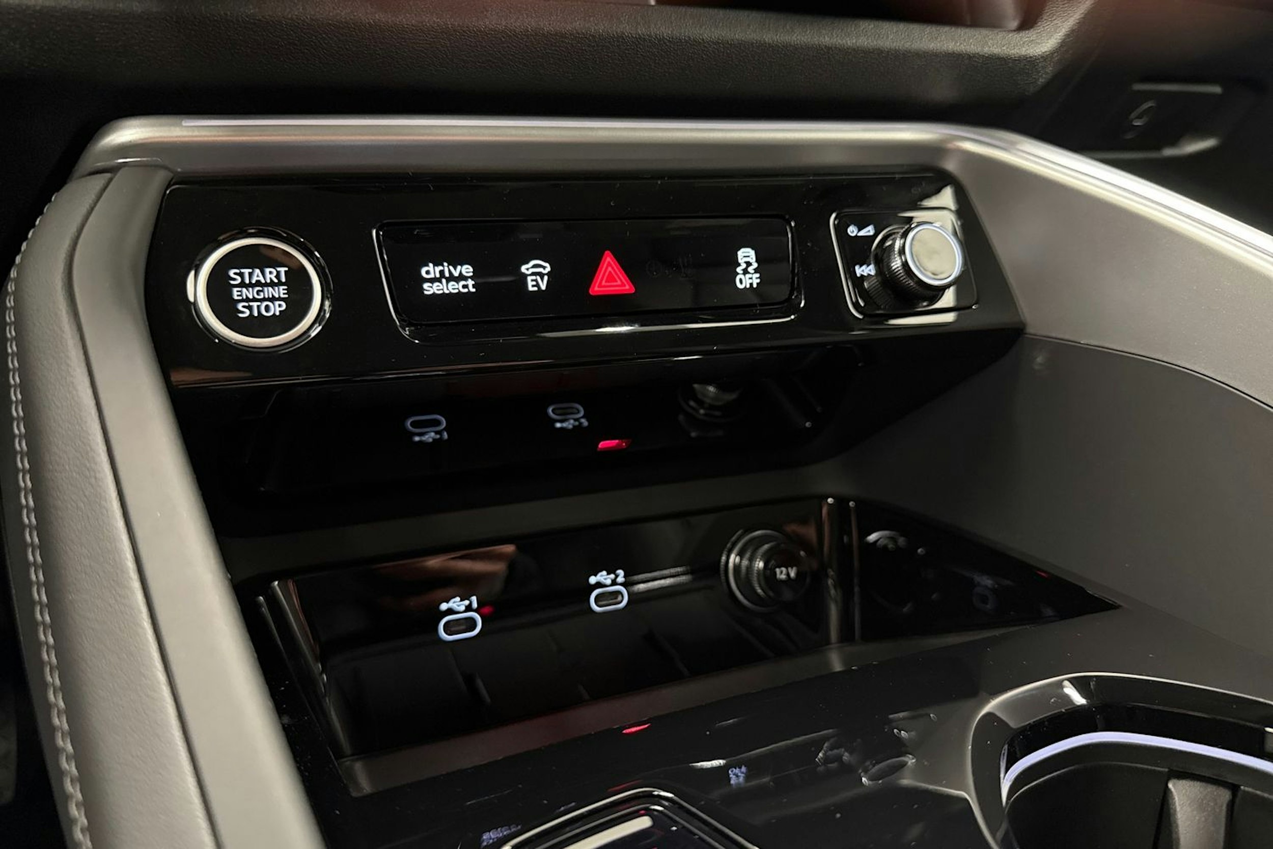 met. musta Audi Q5 2026 kuva 25.