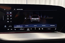 met. musta Audi Q5 2026 kuva 28.