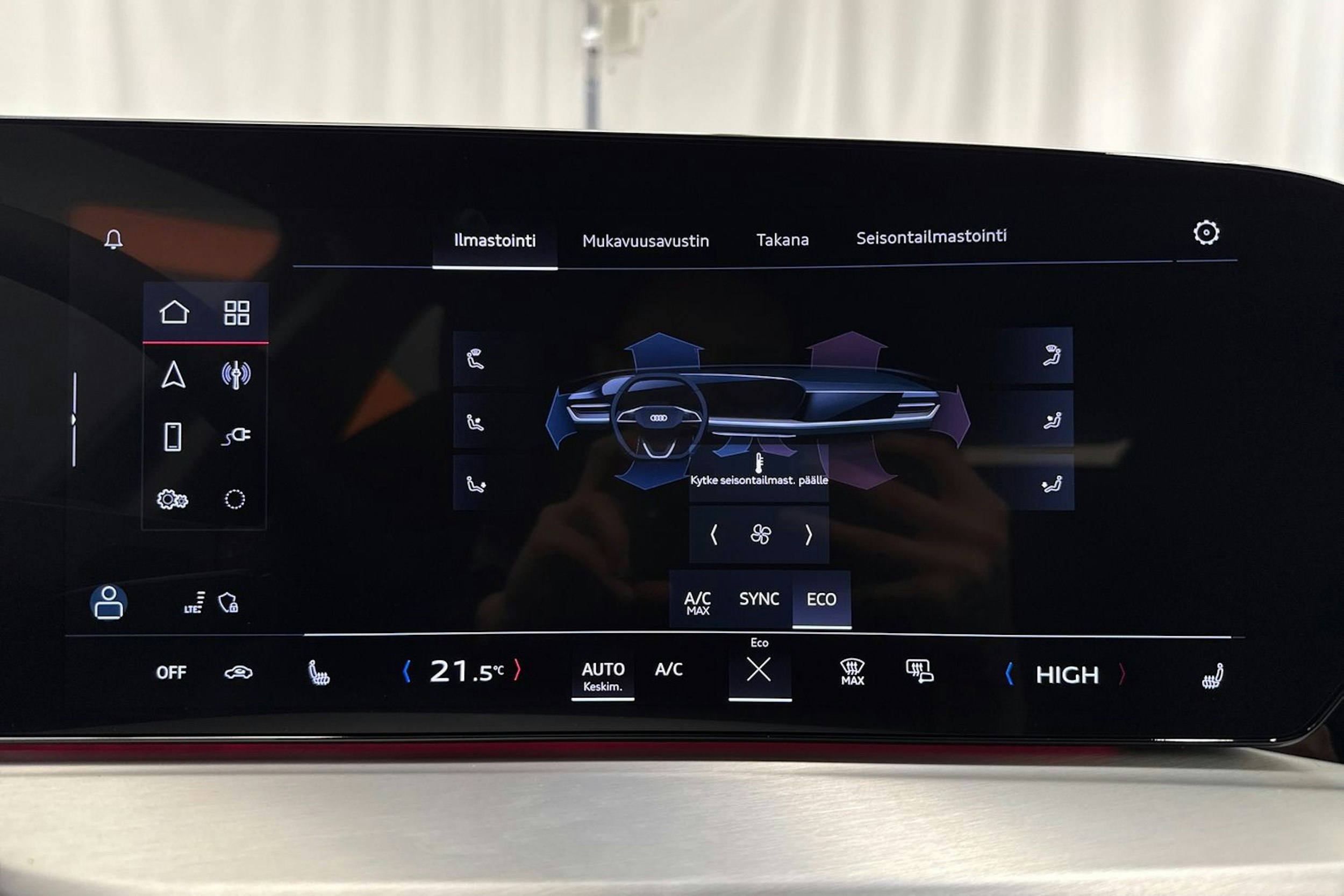 met. musta Audi Q5 2026 kuva 30.