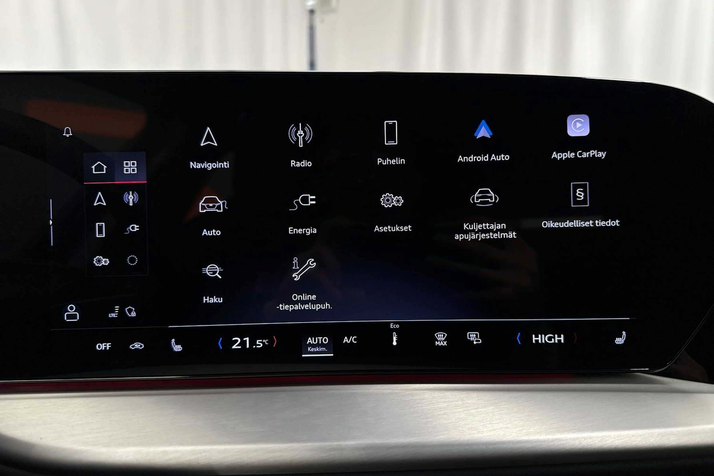 met. musta Audi Q5 2026 kuva 32.