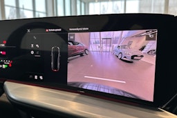 met. harmaa Audi Q5 2026 kuva 16.