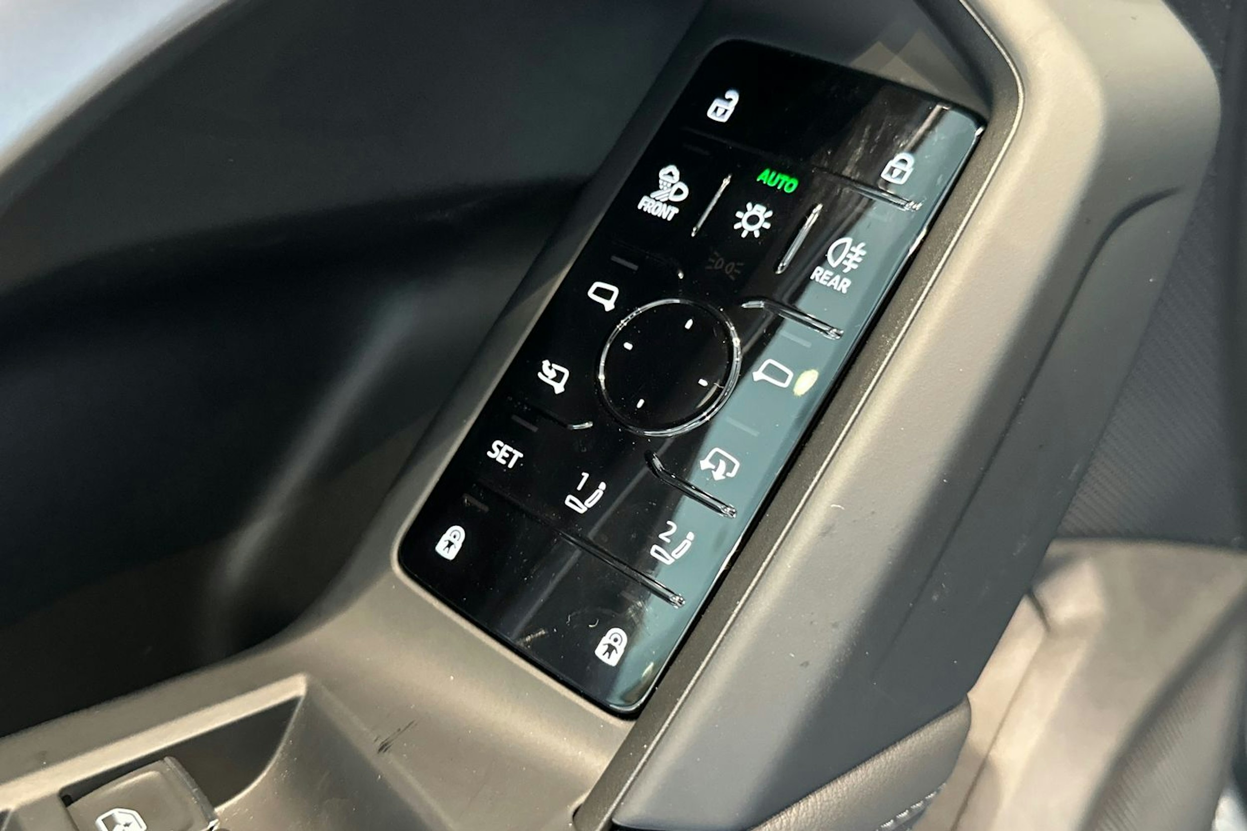 met. harmaa Audi Q5 2026 kuva 20.