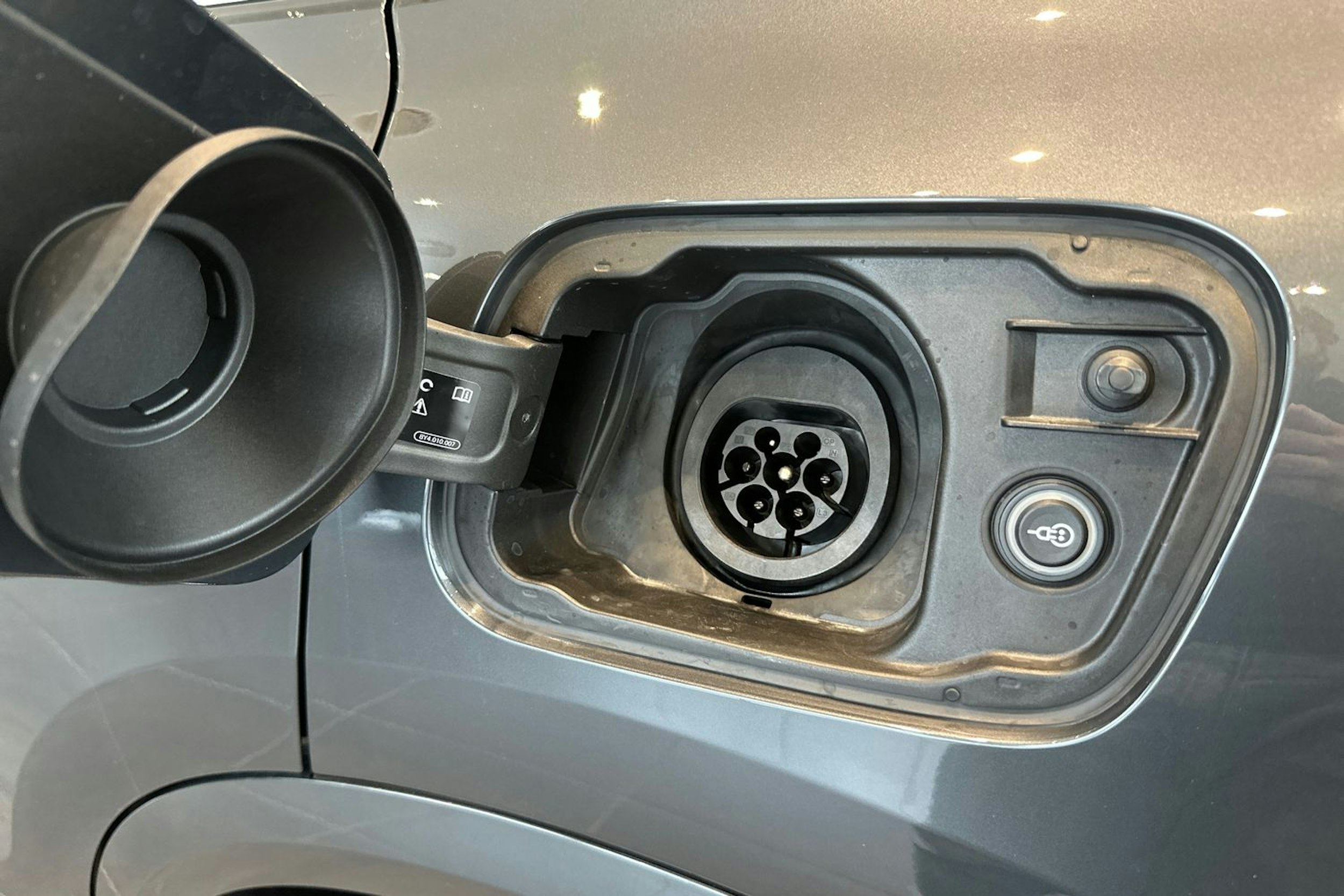 met. harmaa Audi Q5 2026 kuva 23.