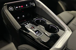 daytona harmaa Audi Q5 2026 kuva 12.