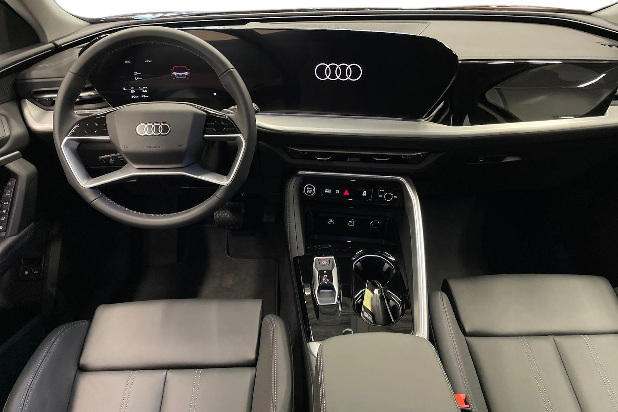 met. punainen Audi Q5 2026 kuva 7.