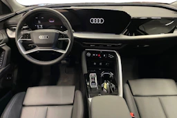 met. punainen Audi Q5 2026 kuva 7.