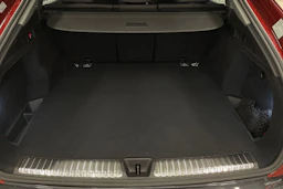 met. punainen Audi Q5 2026 kuva 23.