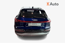 sininen Audi Q5 2026 kuva 3.