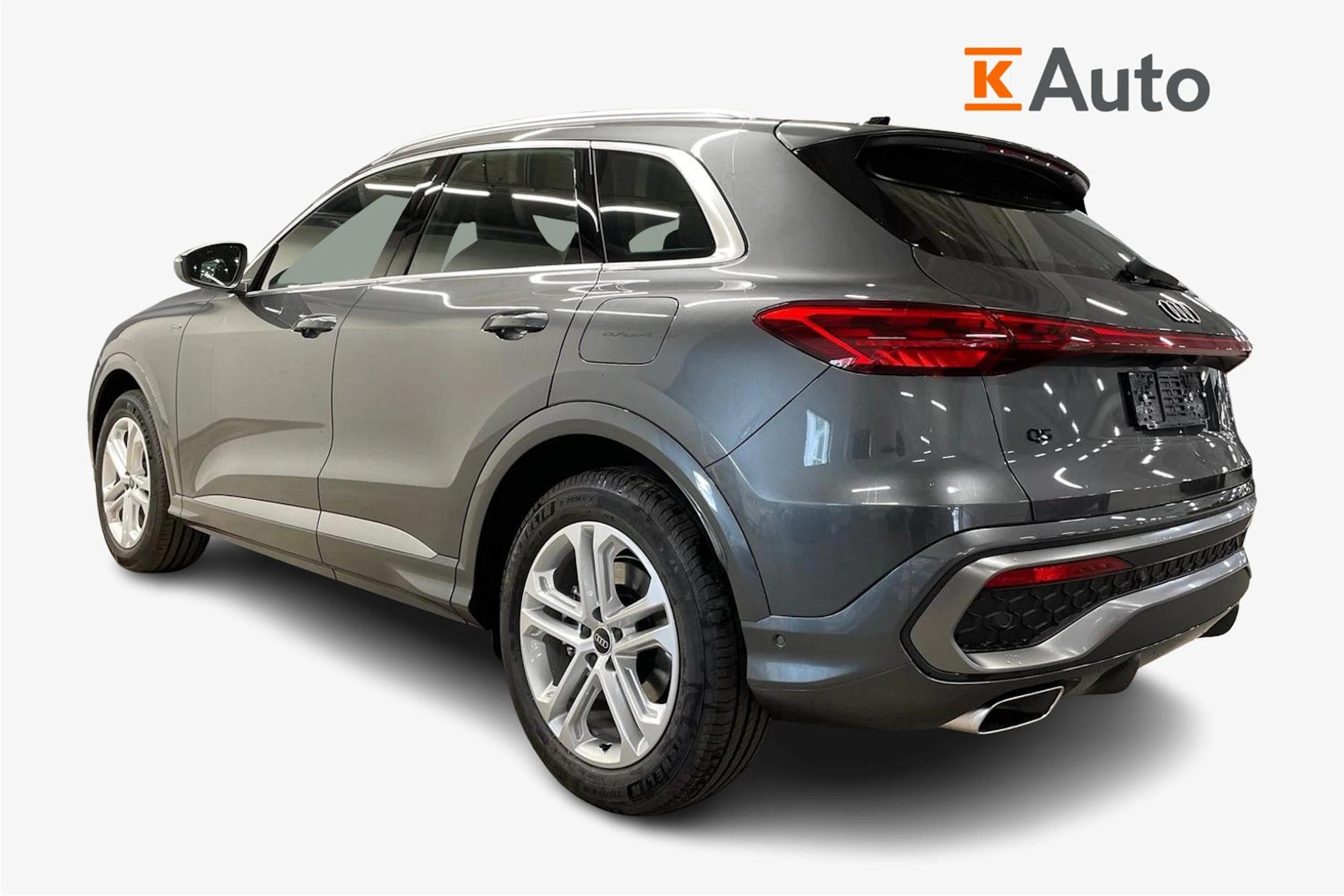 harmaa Audi Q5 2026 kuva 2.