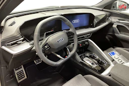 harmaa Audi Q5 2026 kuva 6.
