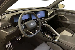 sininen Audi Q5 2026 kuva 6.
