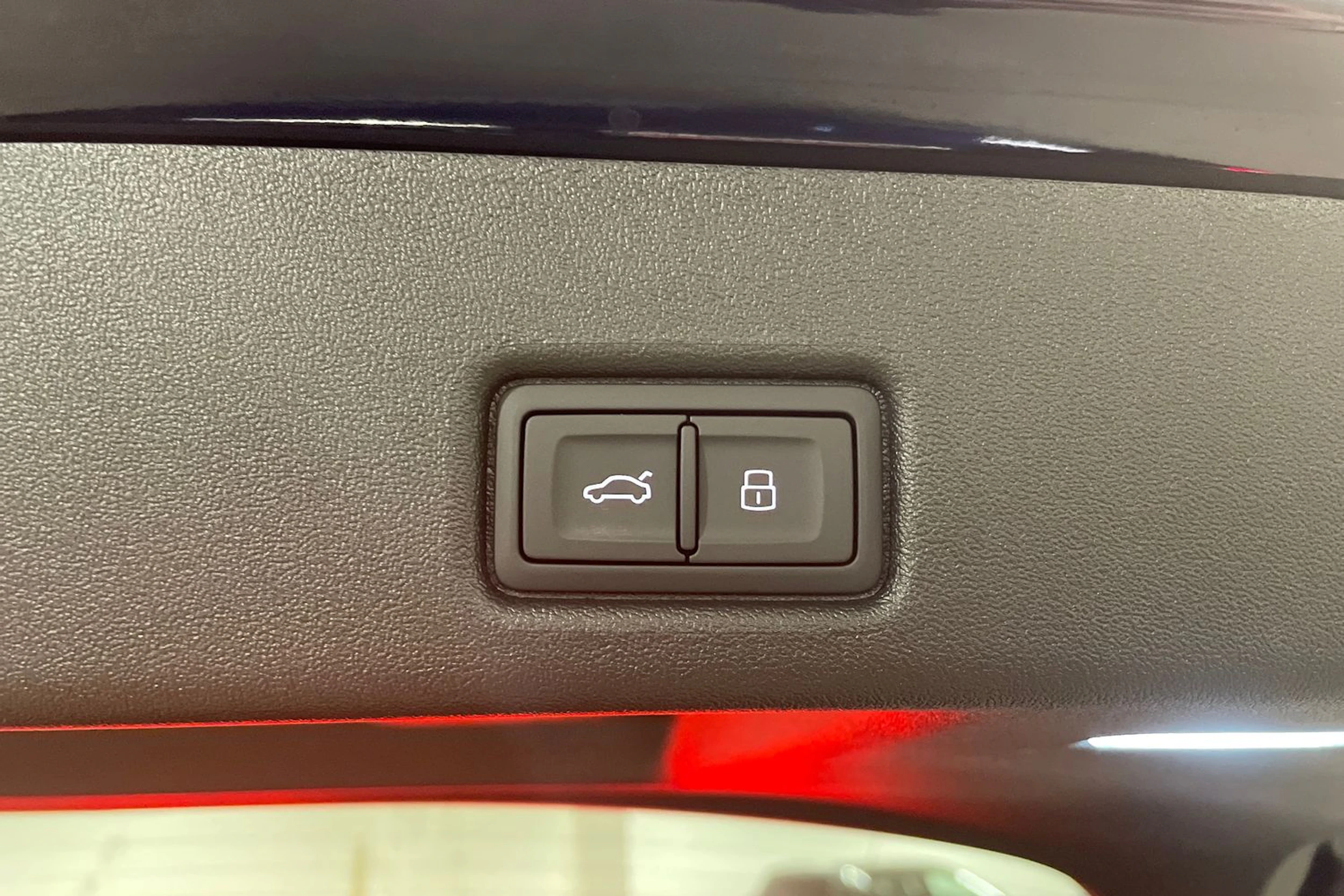 sininen Audi Q5 2026 kuva 12.