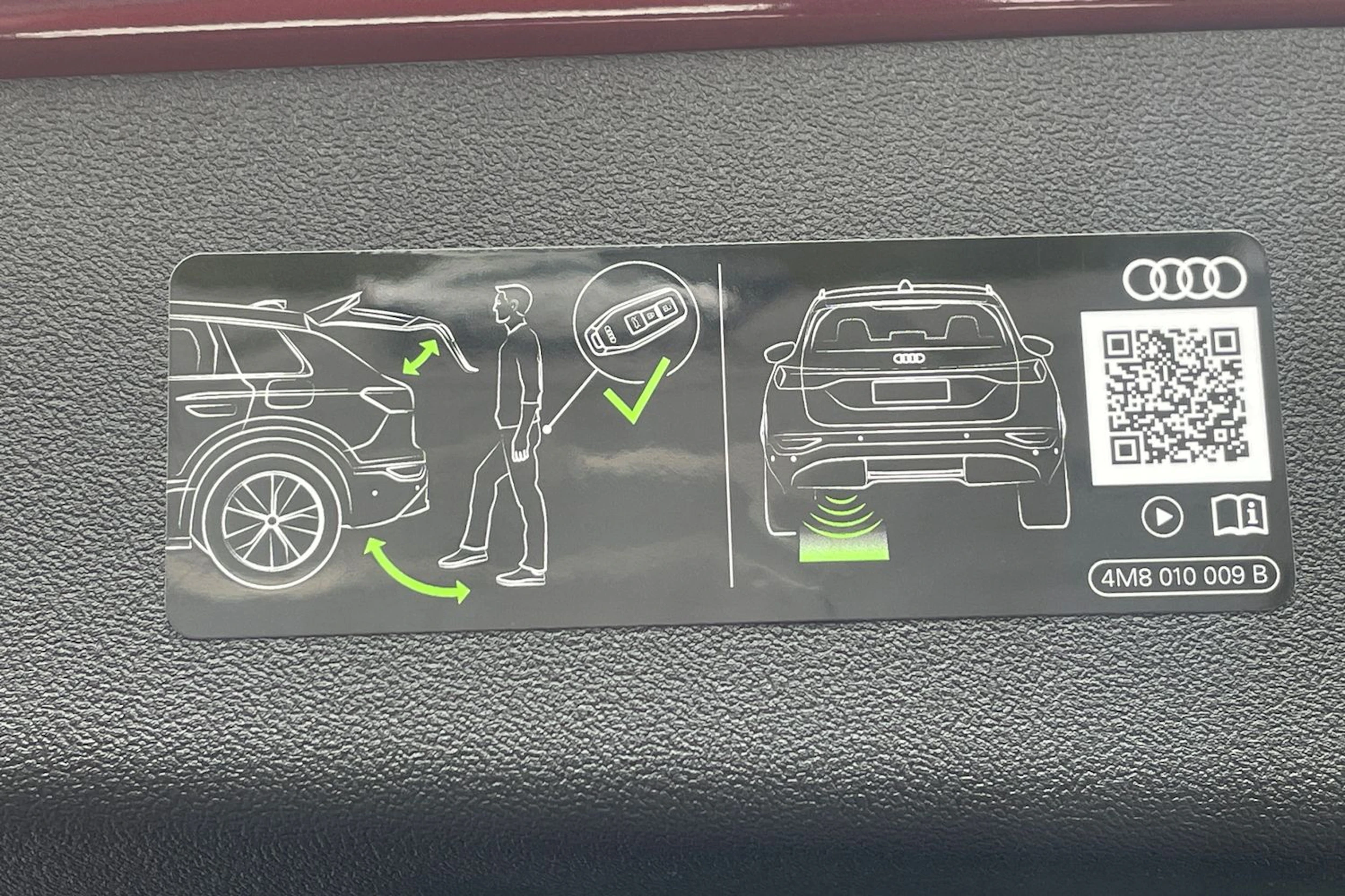 punainen Audi Q5 2026 kuva 14.