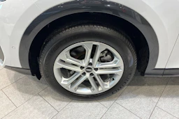 valkoinen Audi Q5 2026 kuva 10.