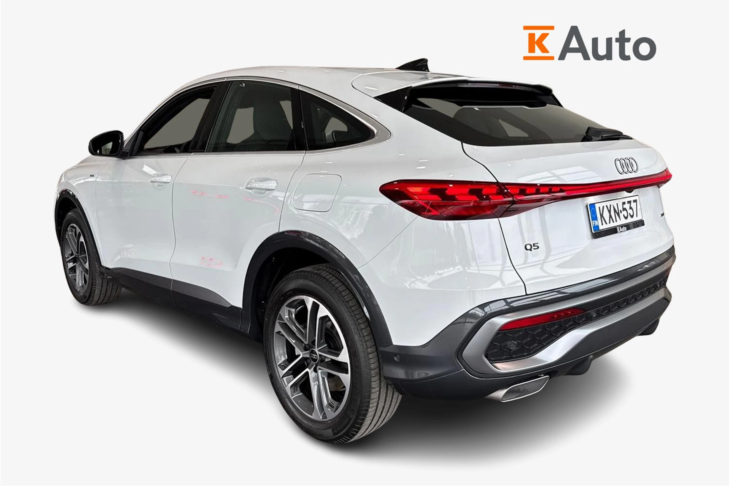 valkoinen Audi Q5 2026 kuva 2.