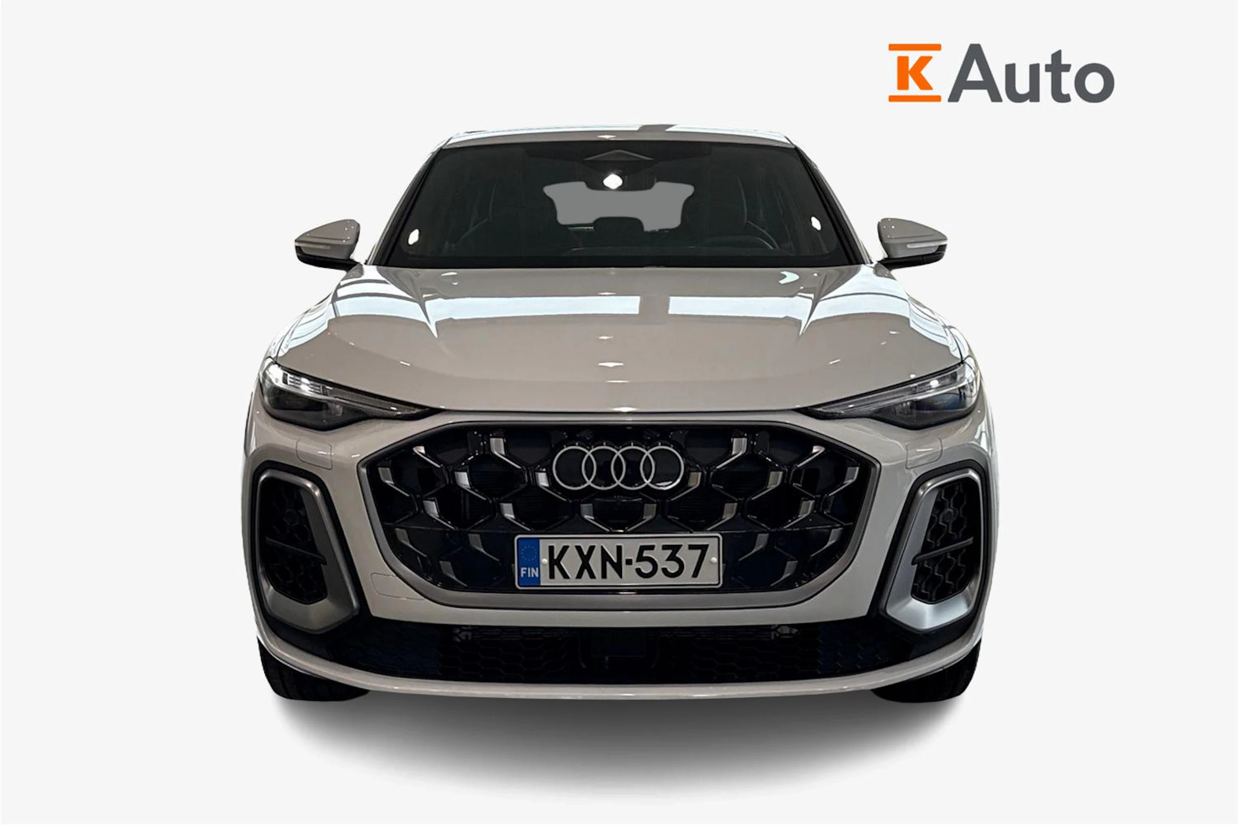 valkoinen Audi Q5 2026 kuva 4.