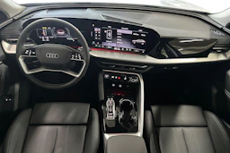 valkoinen Audi Q5 2026 kuva 7.