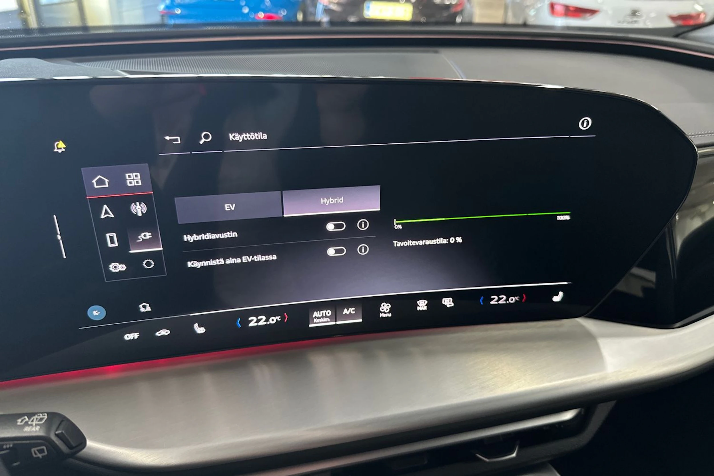 valkoinen Audi Q5 2026 kuva 21.