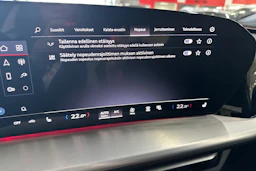 valkoinen Audi Q5 2026 kuva 26.